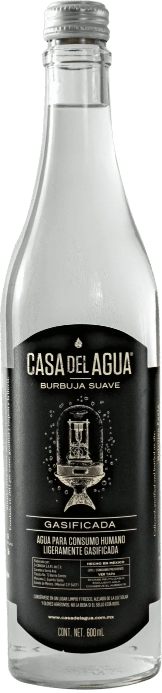 Casa del Agua carbonated water bottle